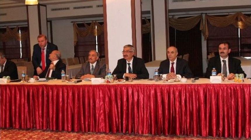 Orman Ve Su İşleri Bakanlığı M&uuml;steşarı Ak&ccedil;a Niğde&rsquo;de