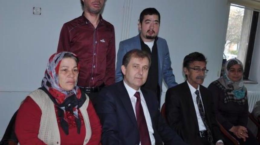 Y&uuml;z Nakilli &Ccedil;olak Ve Acar'dan Aday Adayı Doktora Destek