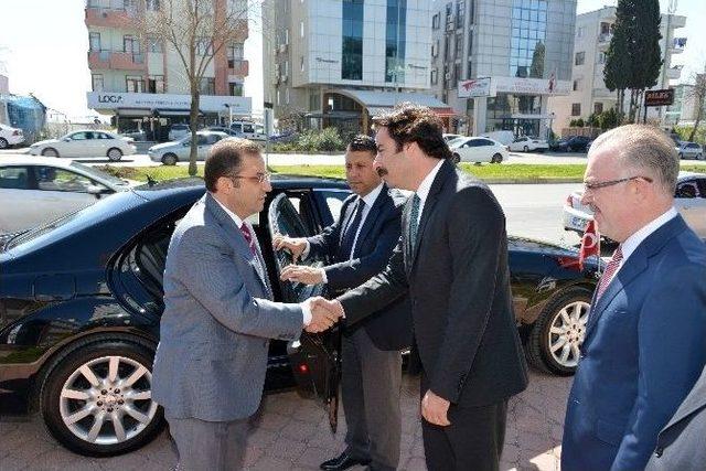 Vali T&uuml;rker&rsquo;den Expo 2016 Antalya Genel Sekreterliğine Ziyaret 1