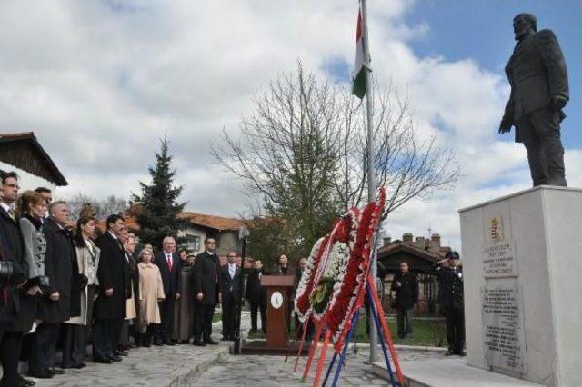 Macaristan Cumhurbaşkanı Ader, Kütahya'da Milli Kahramanlarının Müze Evini Ziyaret Etti