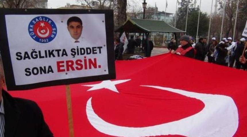 Gaziantep'te Sağlık &Ccedil;alışanlarından Iş Bırakma Eylemi