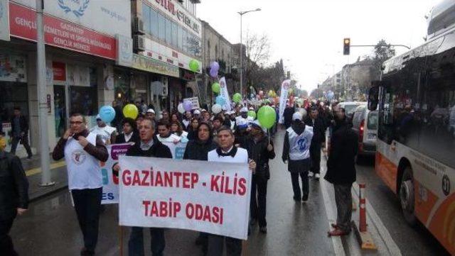 Gaziantep te Sağlık &Ccedil;alışanlarından Iş Bırakma Eylemi 3