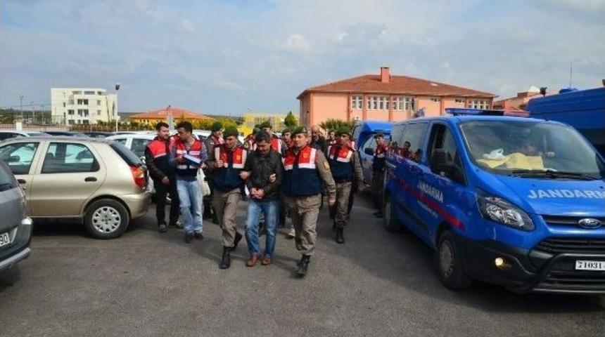 M&uuml;ltecilere Yardım Ettiği İddia Edilen 7 Kişi G&ouml;zaltına Alındı