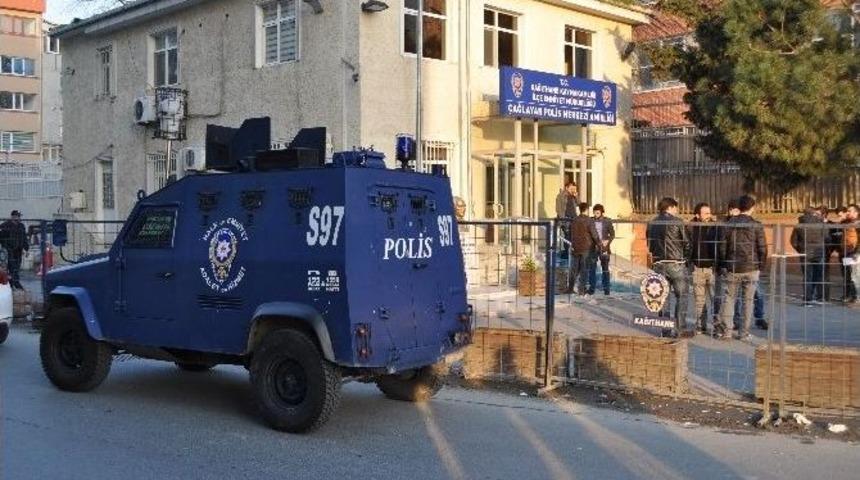 2 Polise Lin&ccedil; Girişimi Emniyeti Alarma Ge&ccedil;irdi