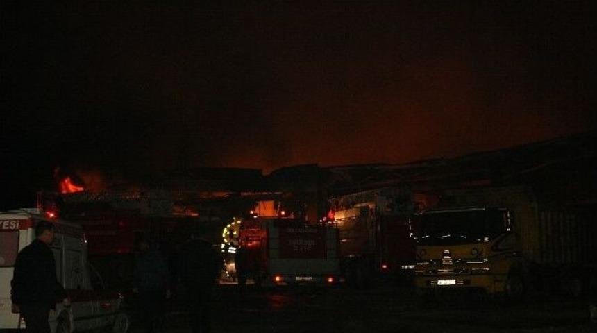 At&ouml;lye Alev Alev Yandı