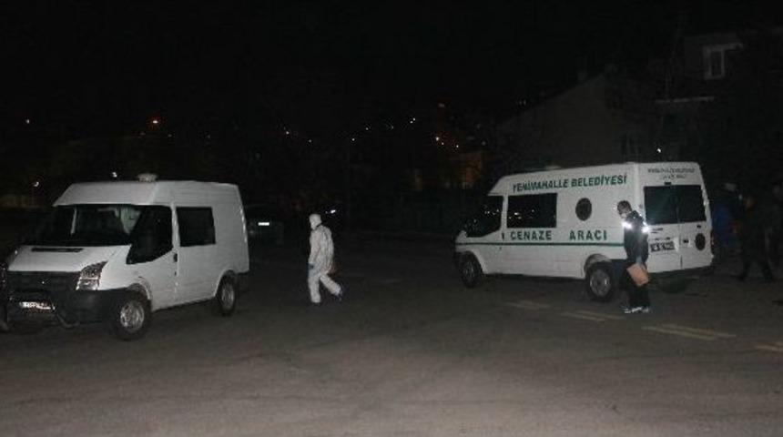 Uzun S&uuml;re Ulaşamadığı Abisini &Ouml;l&uuml; Halde Buldu