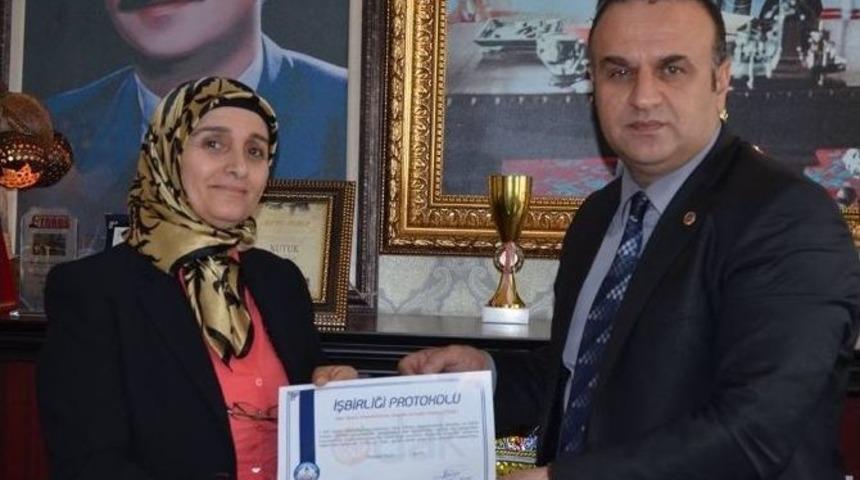 Karataş Belediyesi 2 Okul İle 3 Yıllık İletişim Protokolü İmzaladılar