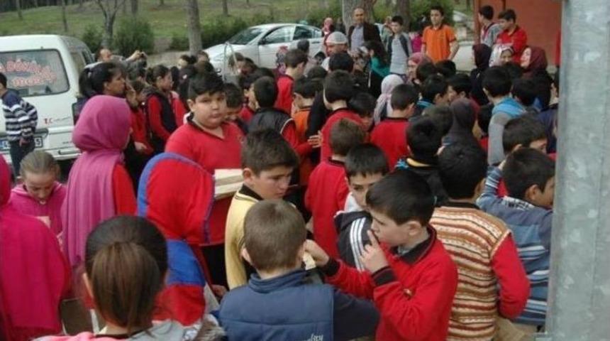 Yatılı &Ouml;ğrencilerden &Ccedil;anakkale Şehitlerine Lokma