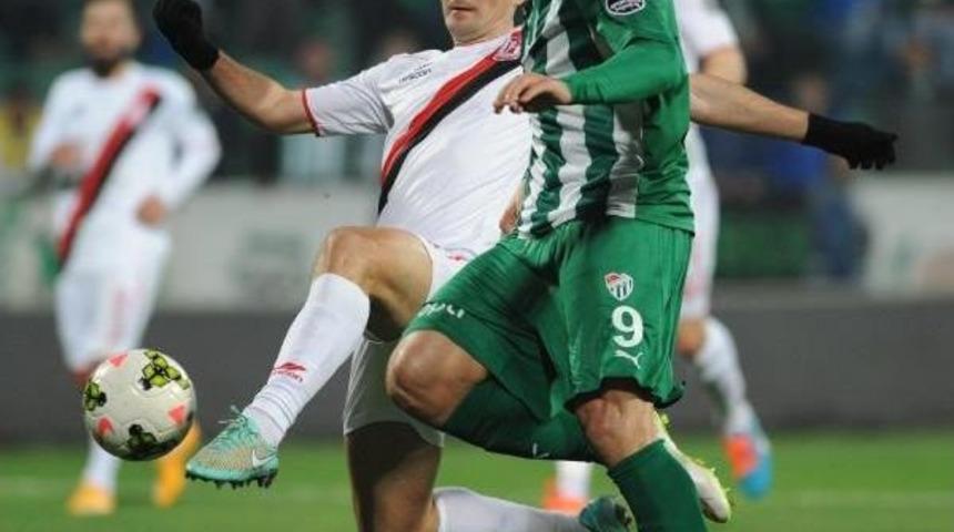 Bursasporlu Futbolcular 3 Puana Sevindi