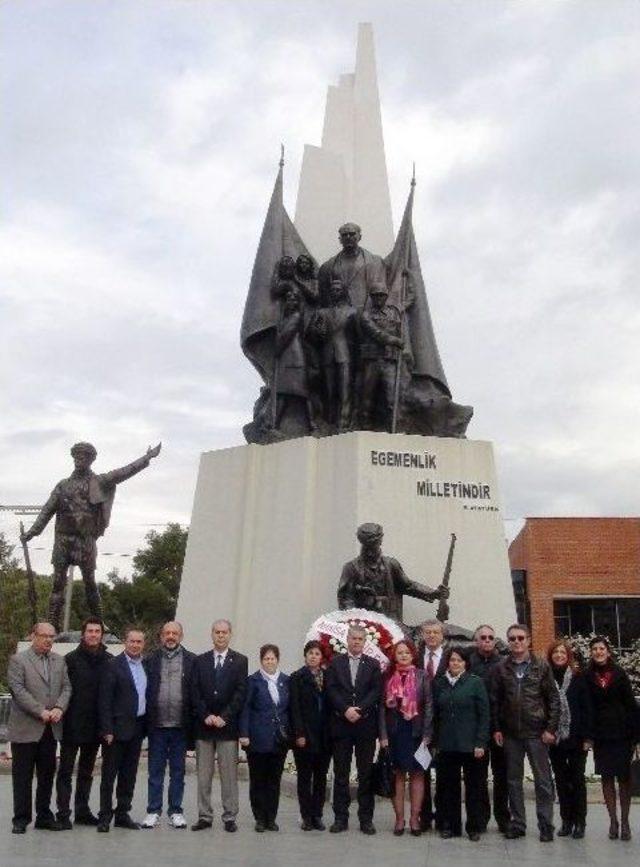 Sağlık Çalışanları Tıp Bayramına İlgi Göstermedi