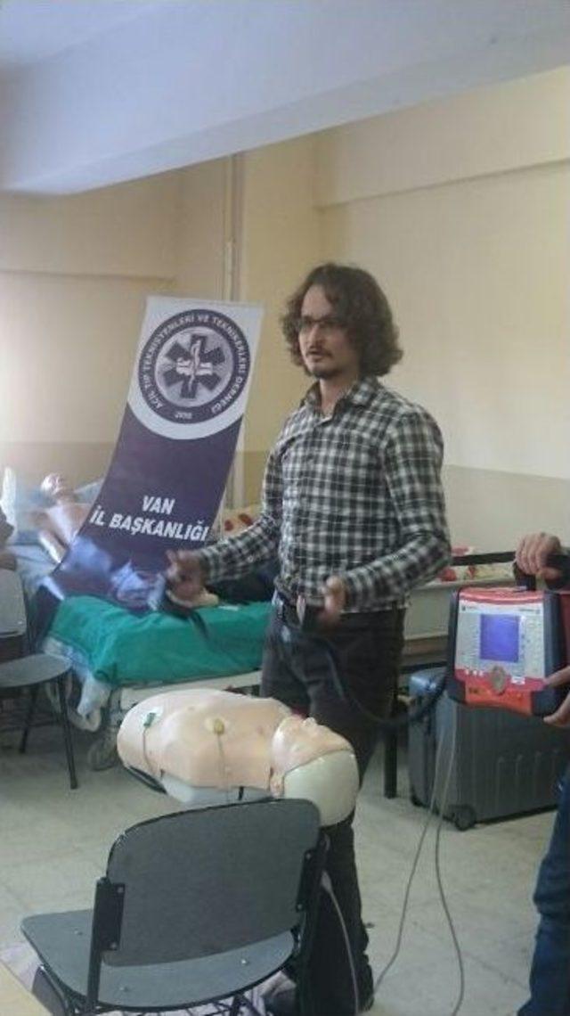 Altın Ambulans Sağlık Ödülü Verildi