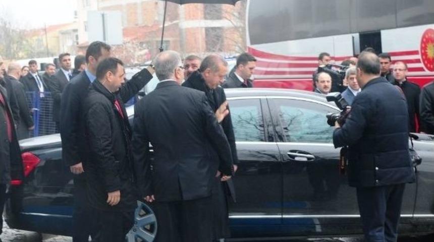 Cumhurbaşkanı Erdoğan, Chp&rsquo;li &Ccedil;anakkale Belediyesi&rsquo;ni Ziyaret Etti