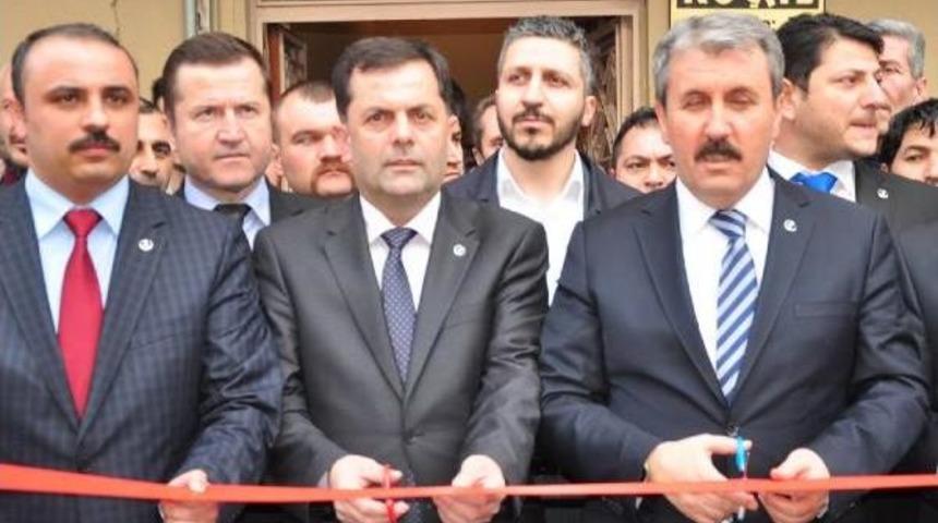 Destici: D&uuml;nyanın Hi&ccedil; Bir Yerinde Y&uuml;zde 10 Se&ccedil;im Barajı Yok