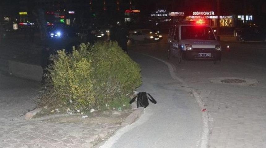 Konya&rsquo;da Ş&uuml;pheli &Ccedil;anta Paniği