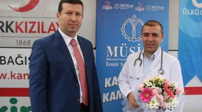 M&uuml;siad &Uuml;yeleri, 14 Mart Tıp Bayramında Kan Bağışında Bulundu