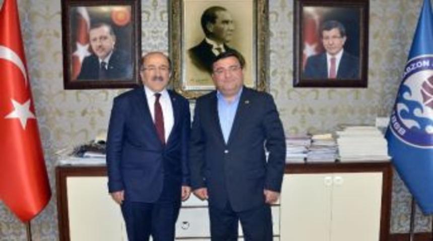 Artvin Belediye Başkanı Kocatepe&rsquo;den Başkan G&uuml;mr&uuml;k&ccedil;&uuml;oğlu&rsquo;na Ziyaret
