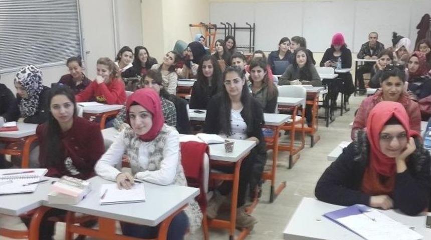 Artuklu &Uuml;niversitesi&rsquo;nden &Ouml;ğrencilere Dgs Desteği