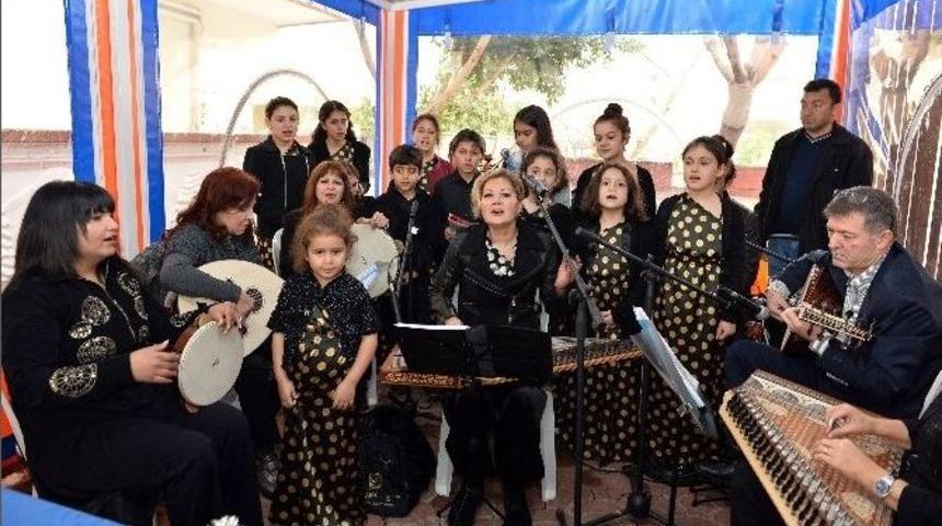 Muratpaşa&rsquo;da Yaşlılara Eğlence