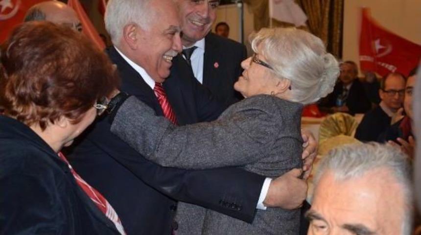 Perin&ccedil;ek: Size Beşar Esad'ın Selamını Getirdik