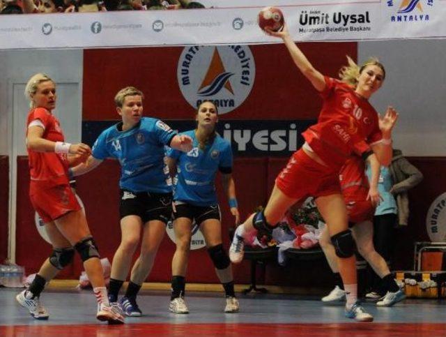 Muratpaşa Belediyespor Yarı Finalde