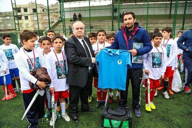 Şehitkamil Belediyesi Çanakale Futbol Turnuvasında Kupalar Yeni Sahiplerinde