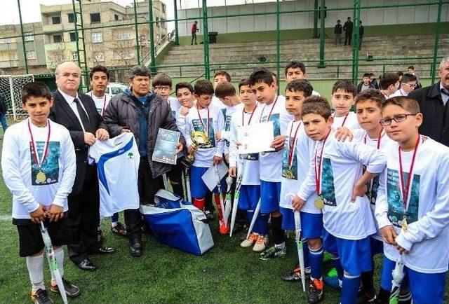 Şehitkamil Belediyesi Çanakale Futbol Turnuvasında Kupalar Yeni Sahiplerinde