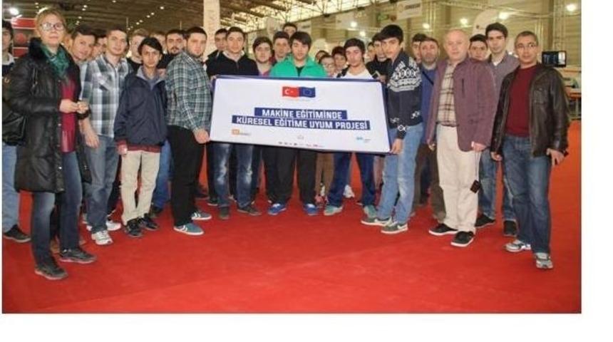 Proje &Ouml;ğrencileri 3t İzmir Fuarında