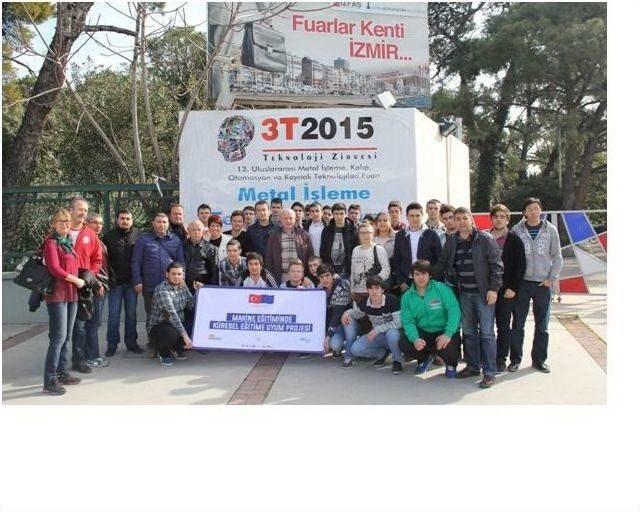 Proje Öğrencileri 3t İzmir Fuarında