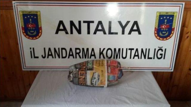 &Ccedil;ocuk Yaştaki Uyuşturucu Tacirleri Su&ccedil;&uuml;st&uuml; Yakalandı 2