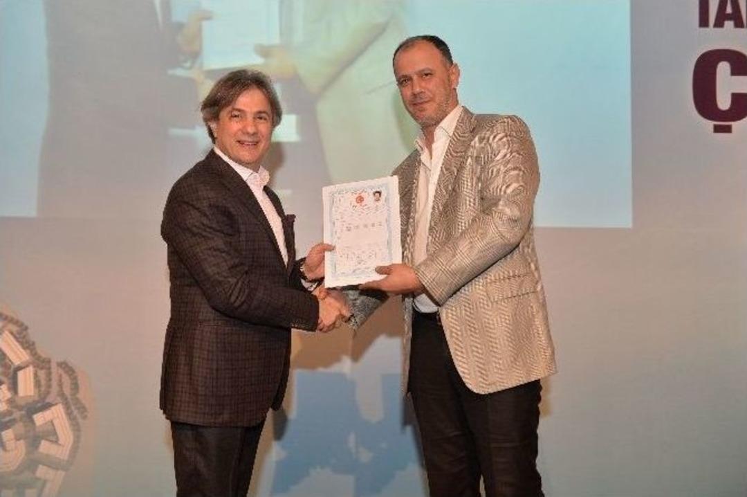 Okmeydanı&rsquo;nda 100 Hak Sahibi Daha Tapularına Kavuştu