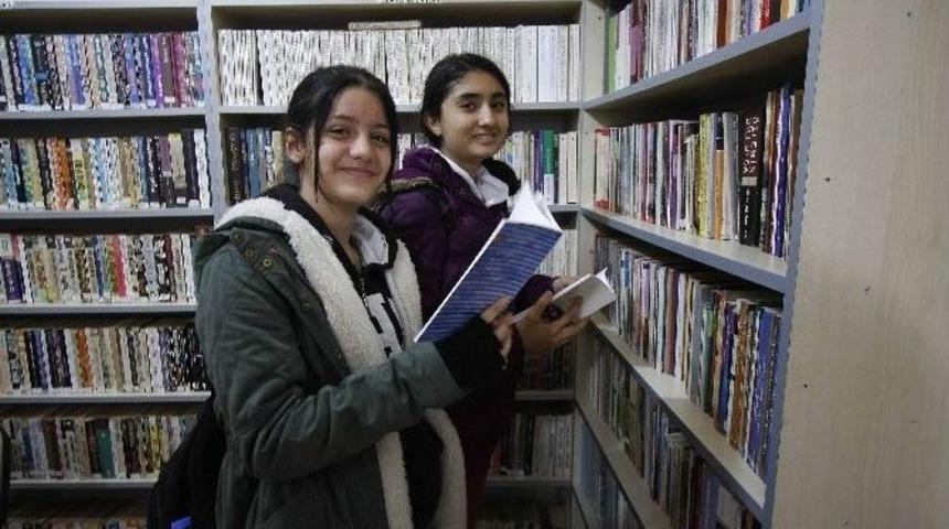 Bayraklı&rsquo;da K&uuml;t&uuml;phane Sayısı Artıyor
