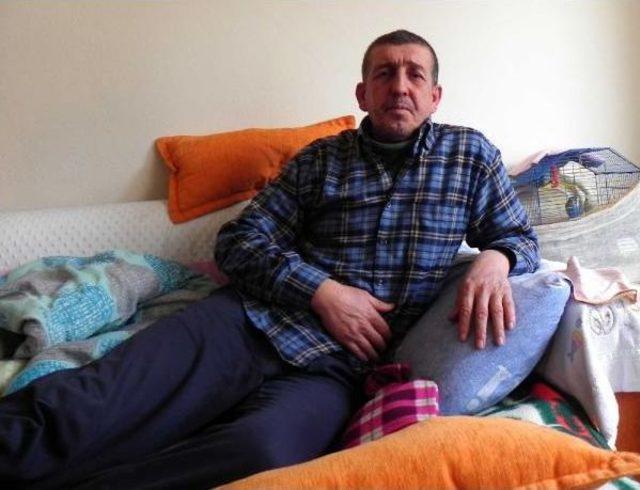 Malulen Emekli Olamayınca, Evinin Bahçesine Mezar Yaptı 2