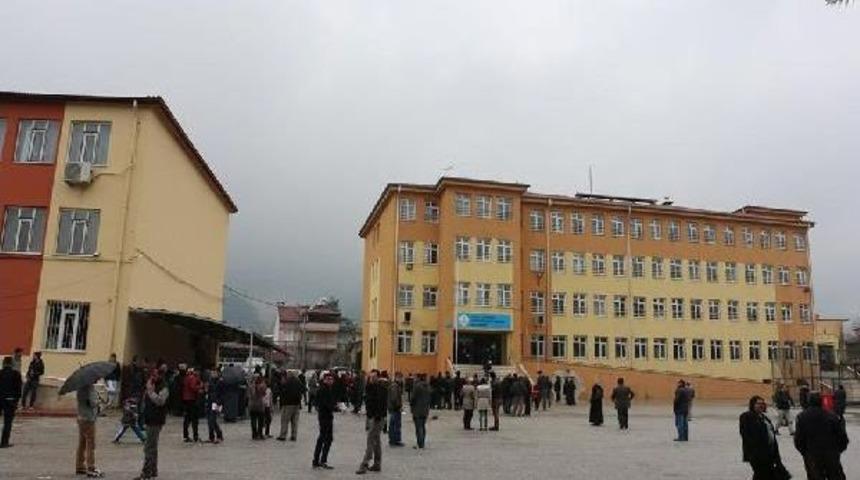 Denizli'de 22 Bin 947 &Ouml;ğrenci Ygs'de Ter D&ouml;kt&uuml;