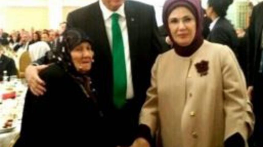 Cumhurbaşkanı Erdoğan, Balıkesir&rsquo;in En Yaşlı Kadını İle Hatıra Fotoğraf &Ccedil;ektirdi