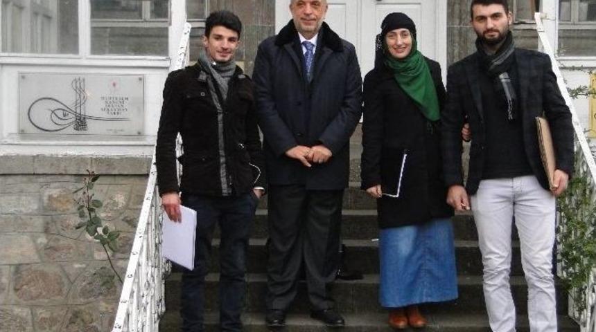 Asım Aykan, Sokakları Arşınlıyor