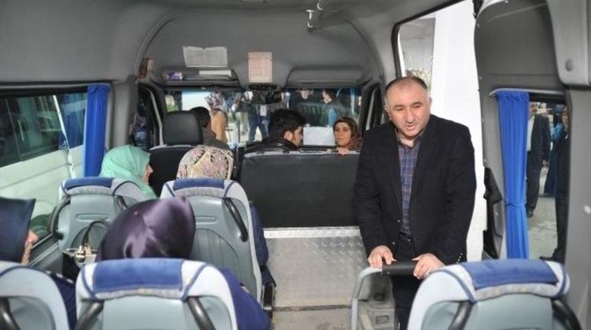 Başkan &Ccedil;ağlayan, &Ouml;ğrencileri Terminalden Uğurladı