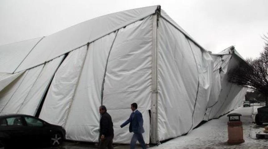 Tarım Fuarı&rsquo;Nda &Ccedil;adır &Ccedil;&ouml;kt&uuml; : 1 Yaralı