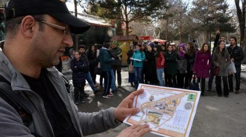 G&uuml;venlik&ccedil;iler, Hedefleri Kaldırdı &Ouml;ğrenciler Y&ouml;nlerini Şaşırdı