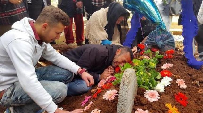 İş&ccedil;i Direnişinin Sembol&uuml; Sudenaz T&uuml;rk&uuml;lerle Anıldı