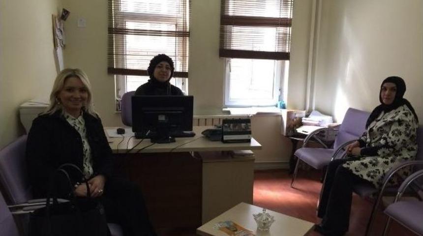 H&uuml;lya &Ccedil;akır&rsquo;a B&uuml;y&uuml;k Destek