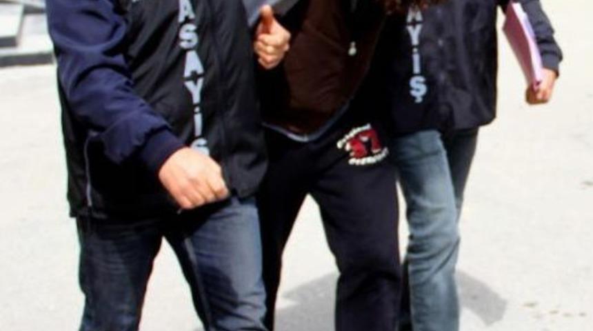 Soymak I&ccedil;in Girdiği Kuyumcuda Dayak Yedi