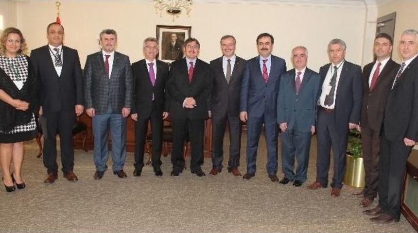 M&uuml;siad Konya Katar&rsquo;dan D&ouml;nd&uuml;