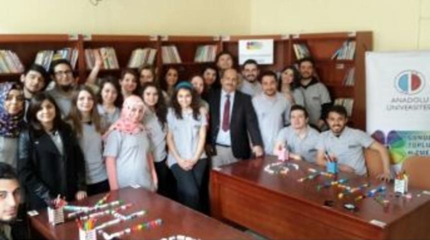 Anadolu &Uuml;niversitesi &Ouml;ğrencileri K&uuml;tahya&rsquo;da K&uuml;t&uuml;phane Kurdu