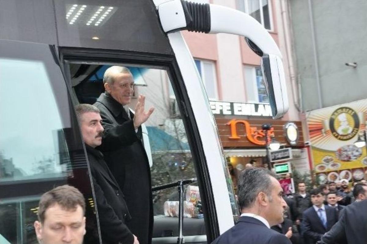Cumhurbaşkanı Erdoğan B&uuml;y&uuml;kşehir Belediyesini Ziyaret Etti