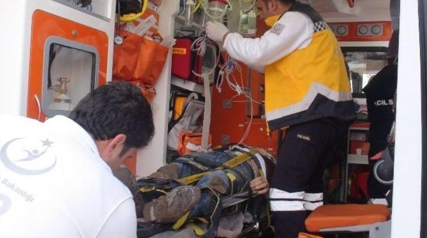 Cip Şarampole Devrildi: 4 Yaralı
