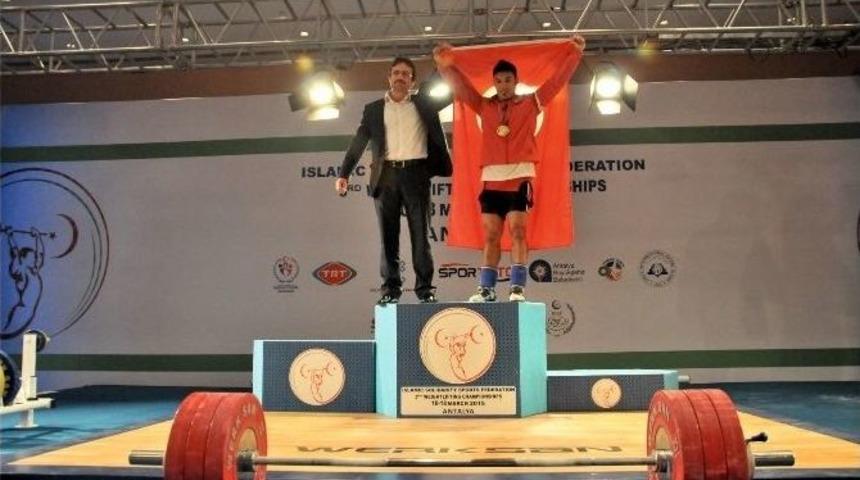 Jfc Store&rsquo;ye &lsquo;erkek Giyim&rsquo; Kategorisinde Kalite &Ouml;d&uuml;l&uuml;