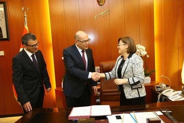 D&uuml;zbağ Projesi&rsquo;nde İmzalar Atıldı 2