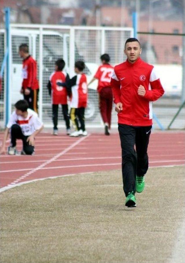 (&ouml;zel Haber) K&ouml;pek Kovalarken Keşfedildi Şimdi Olimpiyat Şampiyonluğu Peşinde 1