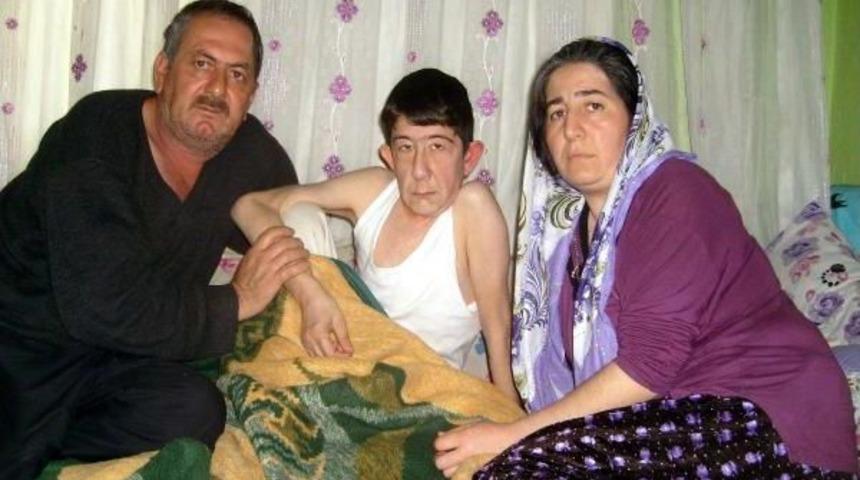 16 Yaşındaki Orhan, 'progeria' Hastası
