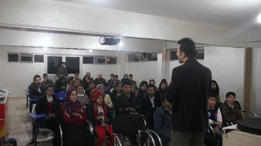 Gerc&uuml;ş&rsquo;e Gelen Kobanili Aileler İ&ccedil;in A&ccedil;ılan K&uuml;rt&ccedil;e Kursu Tamamlandı